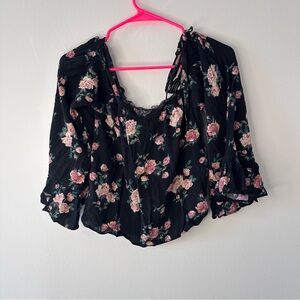 American Eagle Outfitters Cold Shoulder Crop Top Size M Floral Bohemian